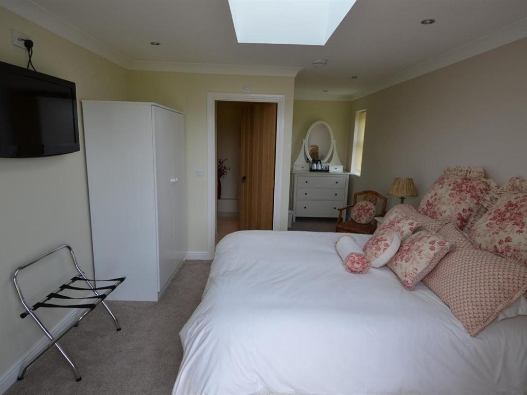 The White Horse View B&B Shrivenham Номер фото