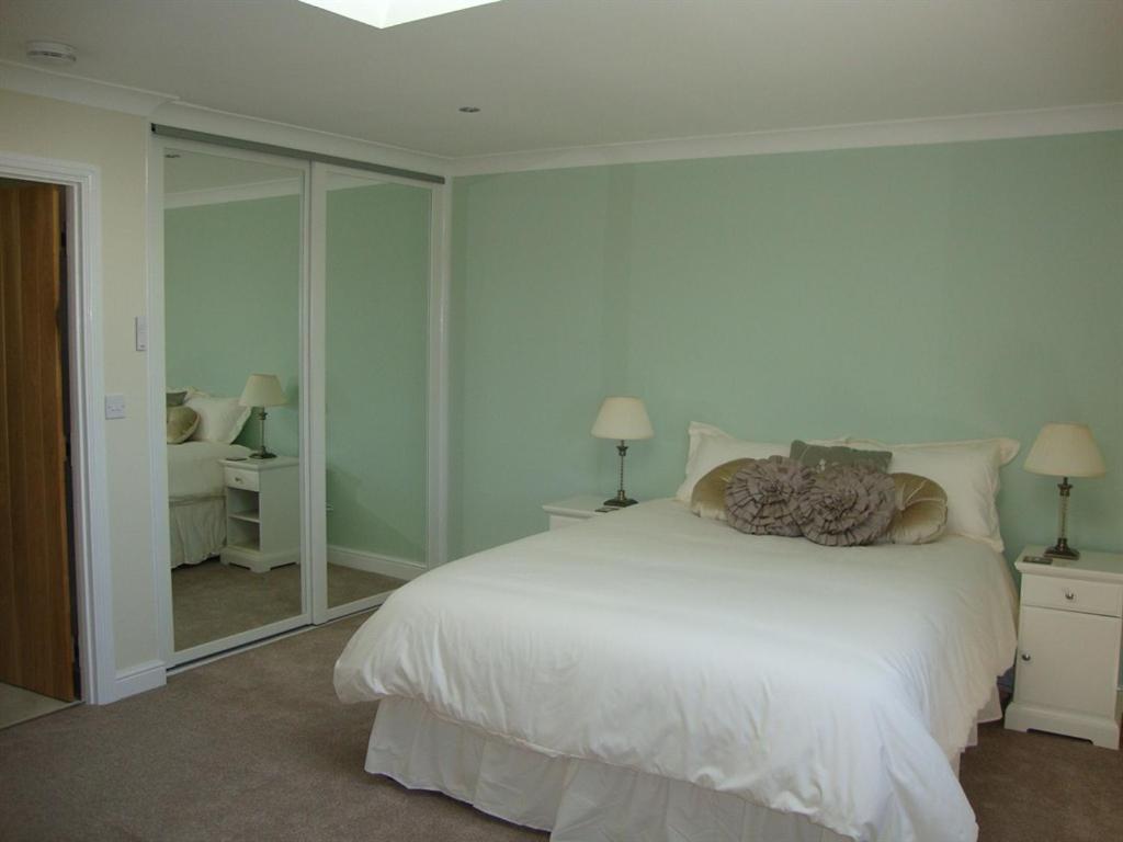 The White Horse View B&B Shrivenham Номер фото
